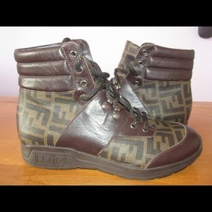 Fendi Women Boots size 6.5